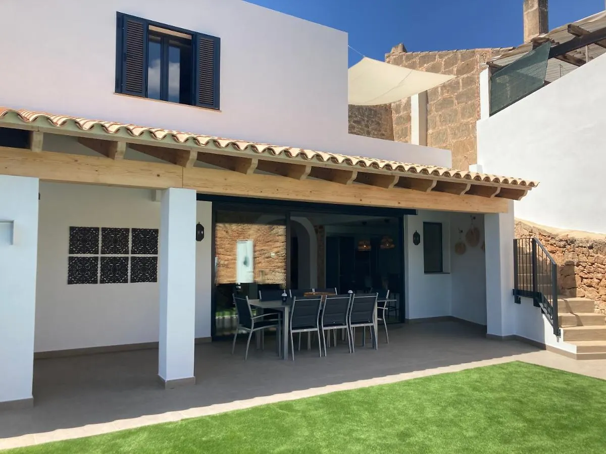 Holiday home Can Roig Ses Salines  Spain